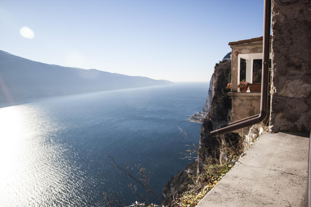 Locanda Al Castelletto Tremosine Exteriör bild
