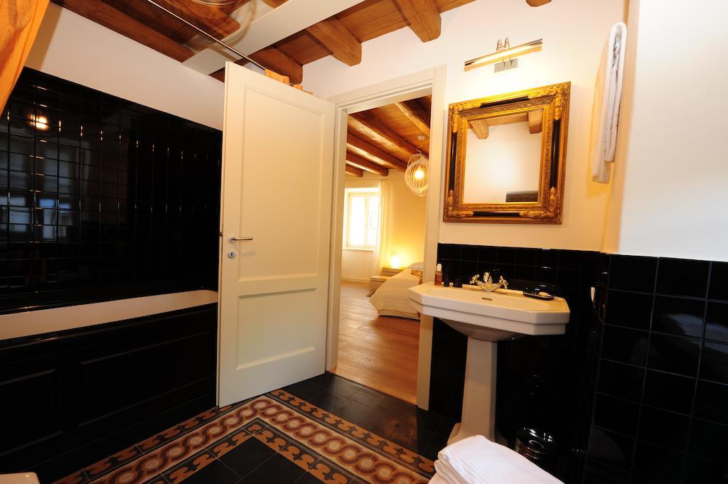 Locanda Al Castelletto Tremosine Rum bild